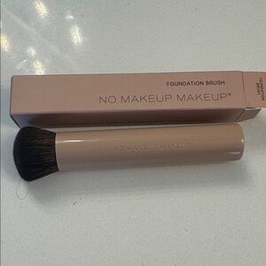 No Makeup- Makeup Foundation Brush
